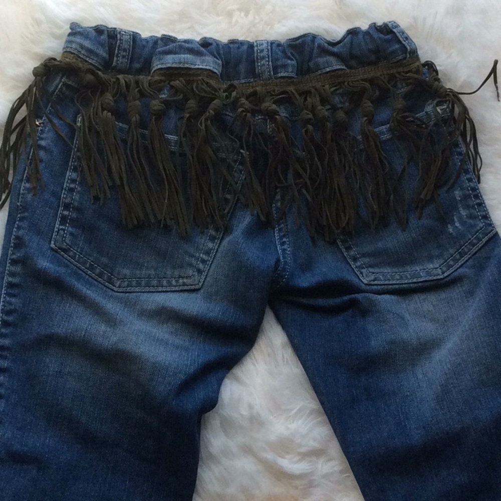 IOIO Jeans - Picture 4 of 8